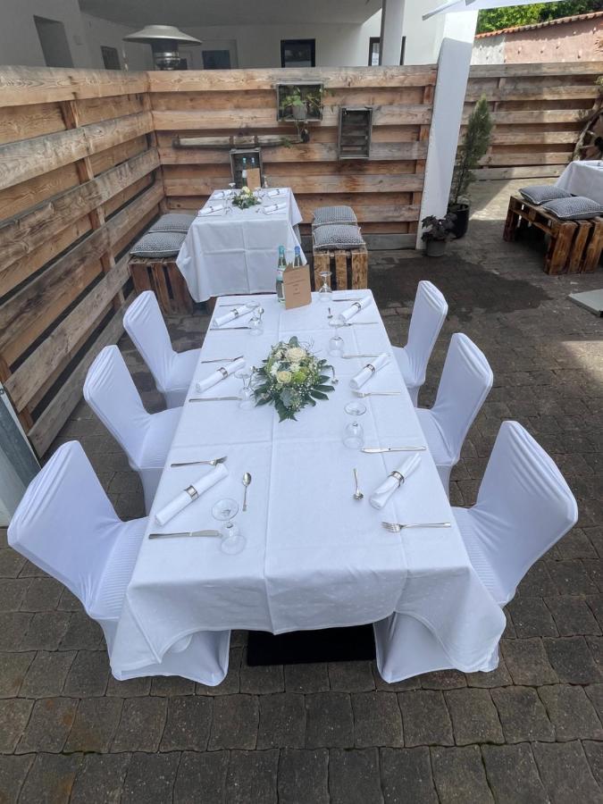 Hotel Restaurant Goldenes Ross Gollheim Экстерьер фото