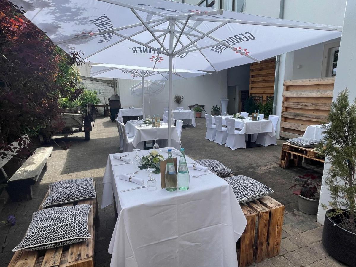 Hotel Restaurant Goldenes Ross Gollheim Экстерьер фото