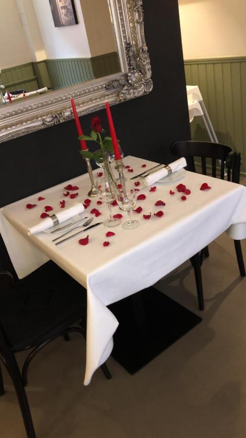 Hotel Restaurant Goldenes Ross Gollheim Экстерьер фото