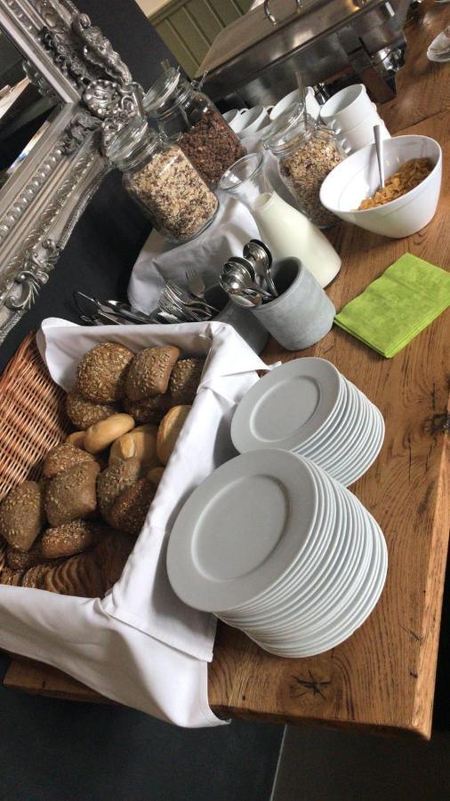 Hotel Restaurant Goldenes Ross Gollheim Экстерьер фото